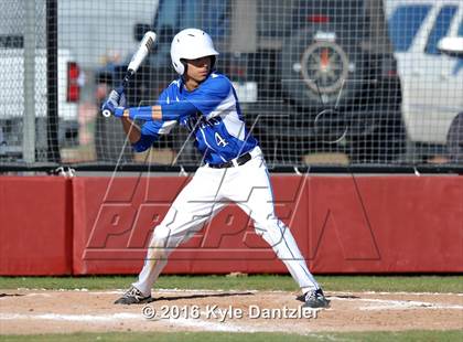 Thumbnail 2 in Van Alstyne vs Bells (Pottsboro Varsity Tournament) photogallery.