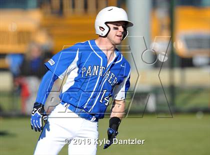 Thumbnail 1 in Van Alstyne vs Bells (Pottsboro Varsity Tournament) photogallery.