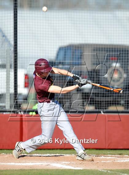Thumbnail 3 in Van Alstyne vs Bells (Pottsboro Varsity Tournament) photogallery.