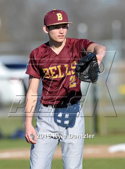Thumbnail 2 in Van Alstyne vs Bells (Pottsboro Varsity Tournament) photogallery.