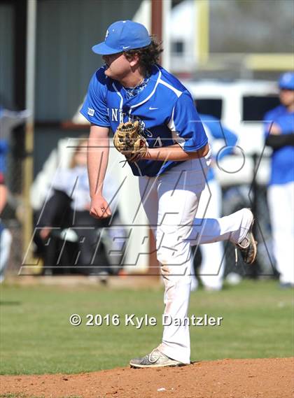 Thumbnail 2 in Van Alstyne vs Bells (Pottsboro Varsity Tournament) photogallery.