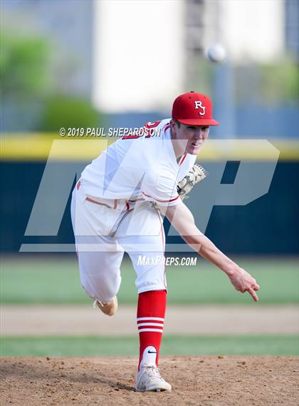 Thumbnail 2 in Regis Jesuit vs. Grandview (CHSAA 5A Quarterfinal) photogallery.