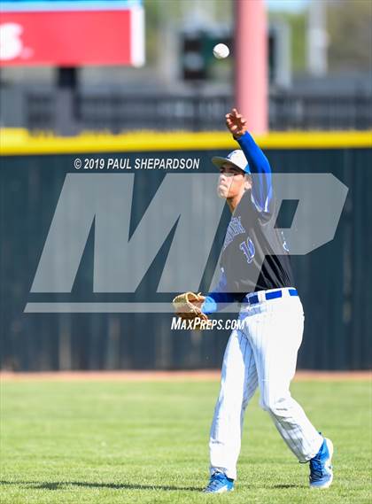 Thumbnail 2 in Regis Jesuit vs. Grandview (CHSAA 5A Quarterfinal) photogallery.