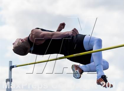 Thumbnail 2 in UHSAA Region 4 Championships photogallery.