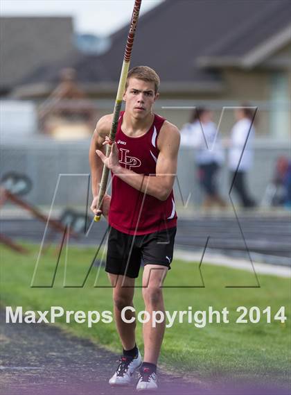 Thumbnail 2 in UHSAA Region 4 Championships photogallery.