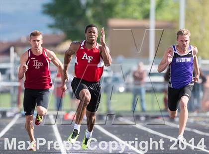 Thumbnail 2 in UHSAA Region 4 Championships photogallery.