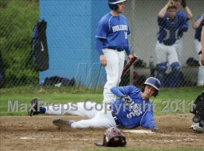 Thumbnail 3 in Stafford vs. Granby Memorial photogallery.