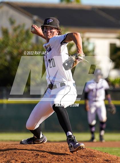Thumbnail 3 in Vacaville vs. Franklin (CIF SJS D1 Playoff) photogallery.
