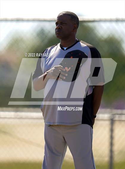 Thumbnail 1 in Vacaville vs. Franklin (CIF SJS D1 Playoff) photogallery.