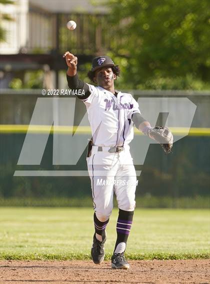 Thumbnail 2 in Vacaville vs. Franklin (CIF SJS D1 Playoff) photogallery.