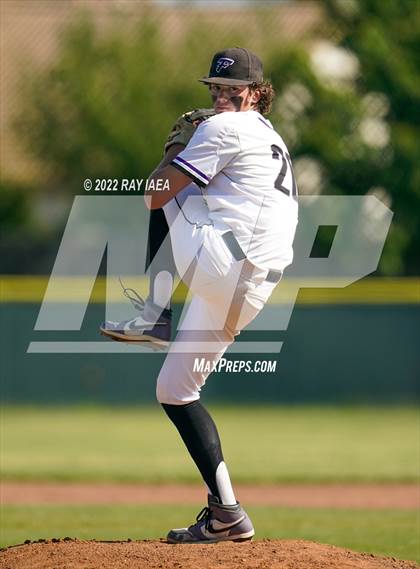 Thumbnail 3 in Vacaville vs. Franklin (CIF SJS D1 Playoff) photogallery.