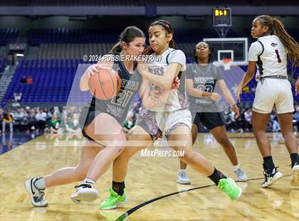 Thumbnail 2 in Mansfield Timberview vs. Cedar Park (UIL 5A Basketball Semifinal) photogallery.