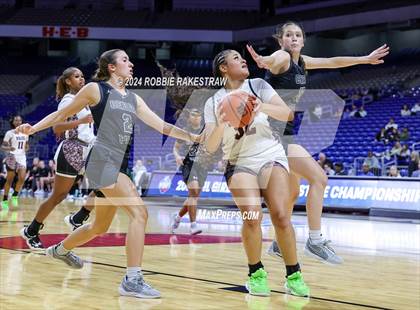 Thumbnail 2 in Mansfield Timberview vs. Cedar Park (UIL 5A Basketball Semifinal) photogallery.