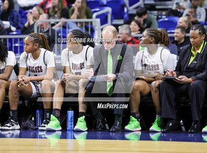 Thumbnail 2 in Mansfield Timberview vs. Cedar Park (UIL 5A Basketball Semifinal) photogallery.