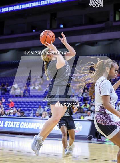 Thumbnail 1 in Mansfield Timberview vs. Cedar Park (UIL 5A Basketball Semifinal) photogallery.