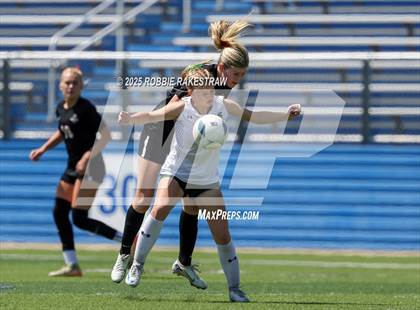 Thumbnail 3 in Marcus vs. Stratford (UIL 6A Soccer Division II Final) photogallery.