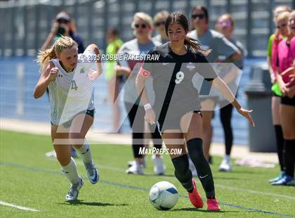 Thumbnail 3 in Marcus vs. Stratford (UIL 6A Soccer Division II Final) photogallery.