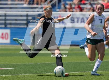 Thumbnail 3 in Marcus vs. Stratford (UIL 6A Soccer Division II Final) photogallery.
