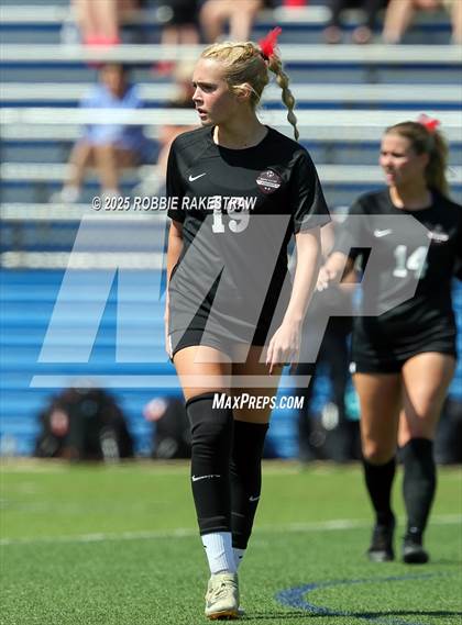 Thumbnail 3 in Marcus vs. Stratford (UIL 6A Soccer Division II Final) photogallery.