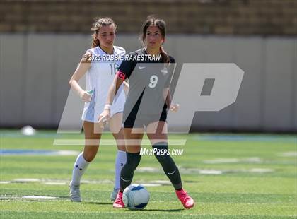 Thumbnail 3 in Marcus vs. Stratford (UIL 6A Soccer Division II Final) photogallery.