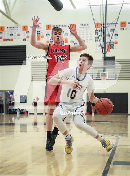 Thumbnail 2 in Liberty vs. Colfax photogallery.