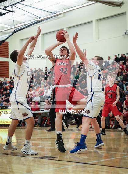 Thumbnail 2 in Liberty vs. Colfax photogallery.