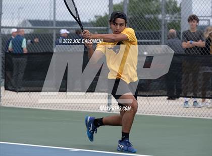 Thumbnail 3 in McAllen Memorial vs Lebanon Trail (UIL 5A Boys Singles State Quarterfinal) photogallery.