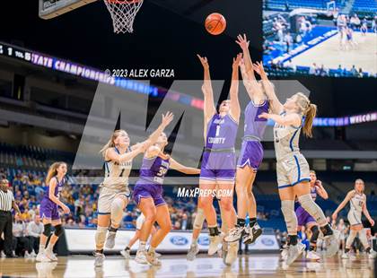 Thumbnail 3 in Huckabay vs Irion County (UIL 1A Basketball Semifinal) photogallery.