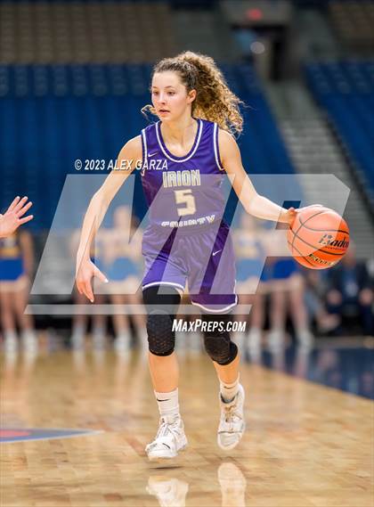 Thumbnail 1 in Huckabay vs Irion County (UIL 1A Basketball Semifinal) photogallery.