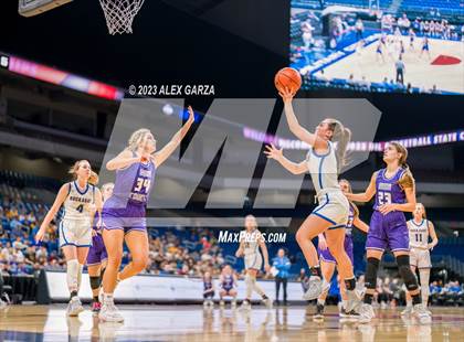 Thumbnail 2 in Huckabay vs Irion County (UIL 1A Basketball Semifinal) photogallery.