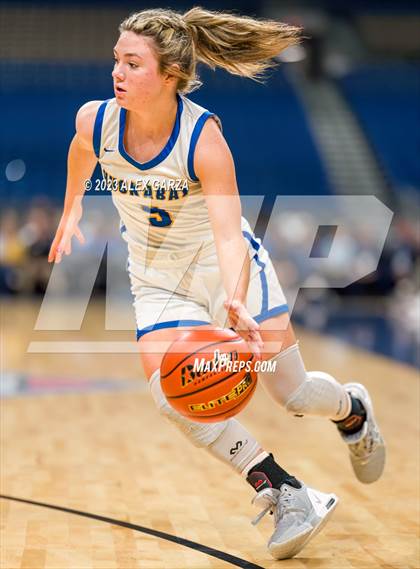 Thumbnail 1 in Huckabay vs Irion County (UIL 1A Basketball Semifinal) photogallery.