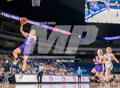 Thumbnail 1 in Huckabay vs Irion County (UIL 1A Basketball Semifinal) photogallery.