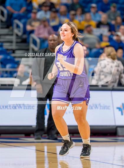 Thumbnail 2 in Huckabay vs Irion County (UIL 1A Basketball Semifinal) photogallery.
