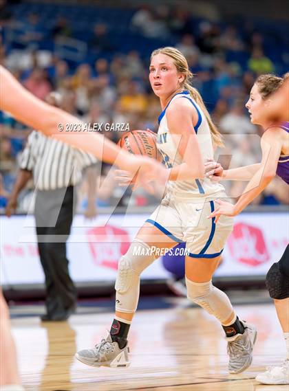 Thumbnail 3 in Huckabay vs Irion County (UIL 1A Basketball Semifinal) photogallery.