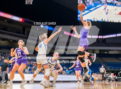 Thumbnail 1 in Huckabay vs Irion County (UIL 1A Basketball Semifinal) photogallery.