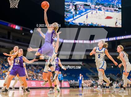 Thumbnail 2 in Huckabay vs Irion County (UIL 1A Basketball Semifinal) photogallery.