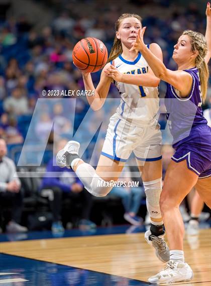 Thumbnail 2 in Huckabay vs Irion County (UIL 1A Basketball Semifinal) photogallery.