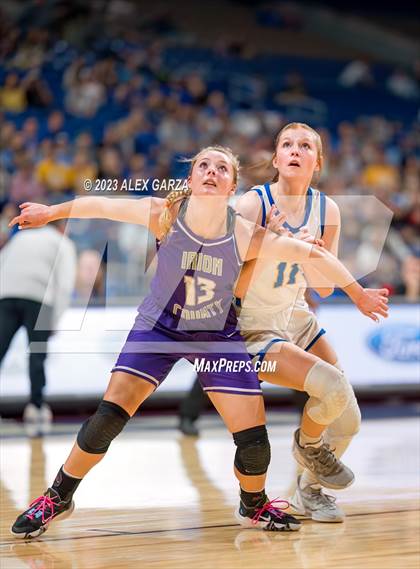 Thumbnail 2 in Huckabay vs Irion County (UIL 1A Basketball Semifinal) photogallery.