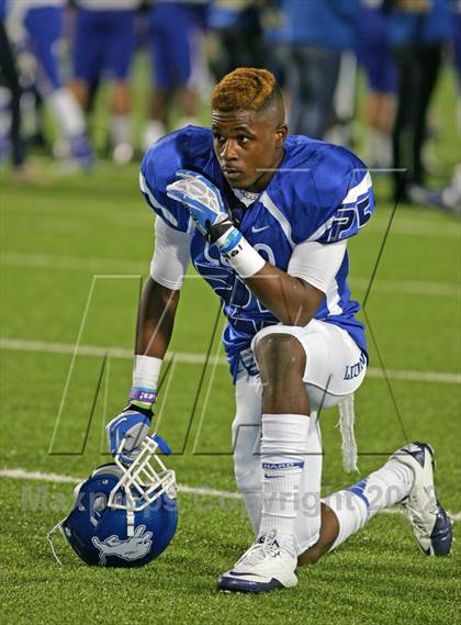 Thumbnail 1 in Frisco vs. Tyler (UIL 4A Division 1 Regional Playoff) photogallery.