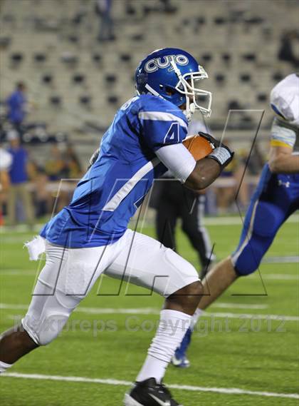 Thumbnail 2 in Frisco vs. Tyler (UIL 4A Division 1 Regional Playoff) photogallery.