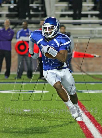 Thumbnail 1 in Frisco vs. Tyler (UIL 4A Division 1 Regional Playoff) photogallery.