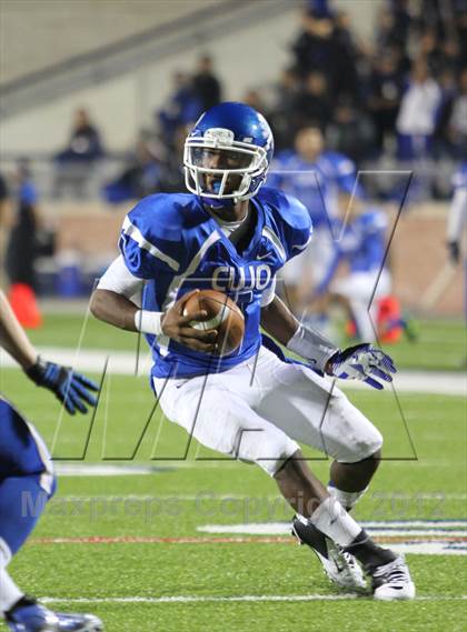Thumbnail 1 in Frisco vs. Tyler (UIL 4A Division 1 Regional Playoff) photogallery.