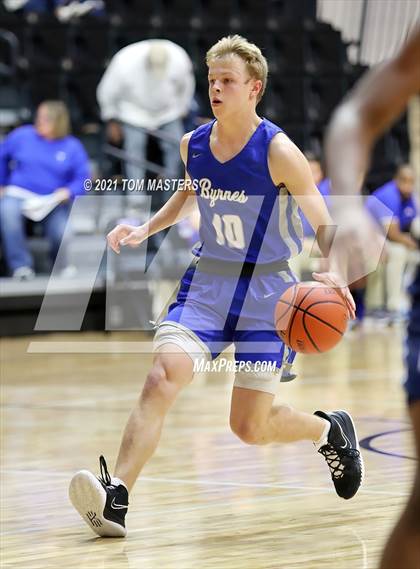 Thumbnail 2 in Byrnes vs. Westminster Catawba Christian photogallery.