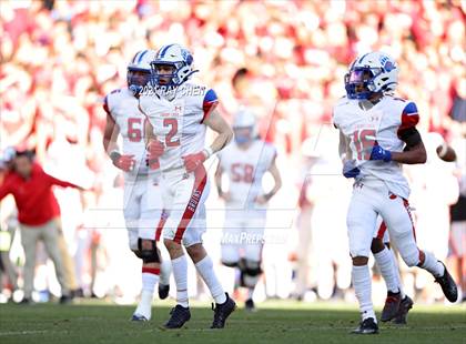 Thumbnail 3 in Valor Christian vs. Cherry Creek (CHSAA 5A Championship) photogallery.