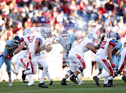 Thumbnail 2 in Valor Christian vs. Cherry Creek (CHSAA 5A Championship) photogallery.