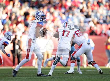 Thumbnail 2 in Valor Christian vs. Cherry Creek (CHSAA 5A Championship) photogallery.