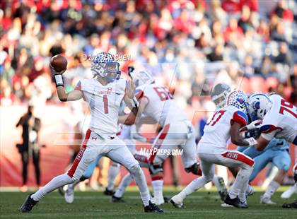 Thumbnail 3 in Valor Christian vs. Cherry Creek (CHSAA 5A Championship) photogallery.