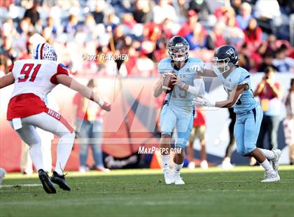 Thumbnail 2 in Valor Christian vs. Cherry Creek (CHSAA 5A Championship) photogallery.