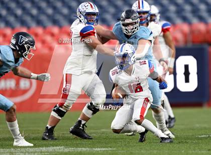 Thumbnail 3 in Valor Christian vs. Cherry Creek (CHSAA 5A Championship) photogallery.