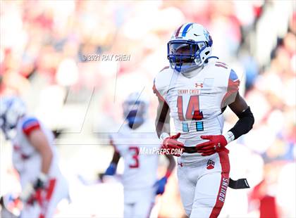 Thumbnail 3 in Valor Christian vs. Cherry Creek (CHSAA 5A Championship) photogallery.